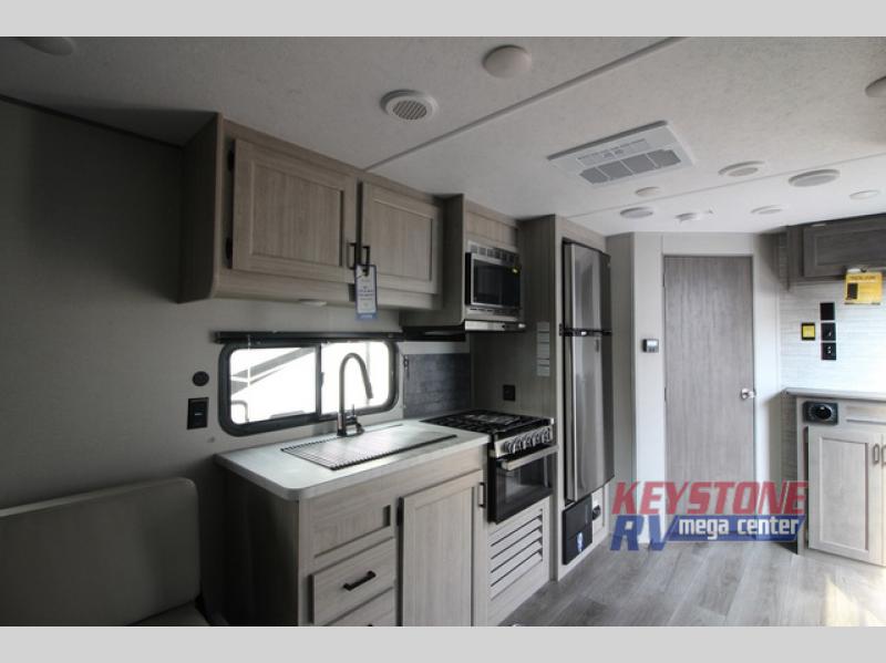 Coachmen RV Catalina Trail Blazer  kitchen